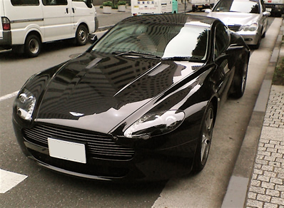 街で見かけたクルマ：Aston Martin